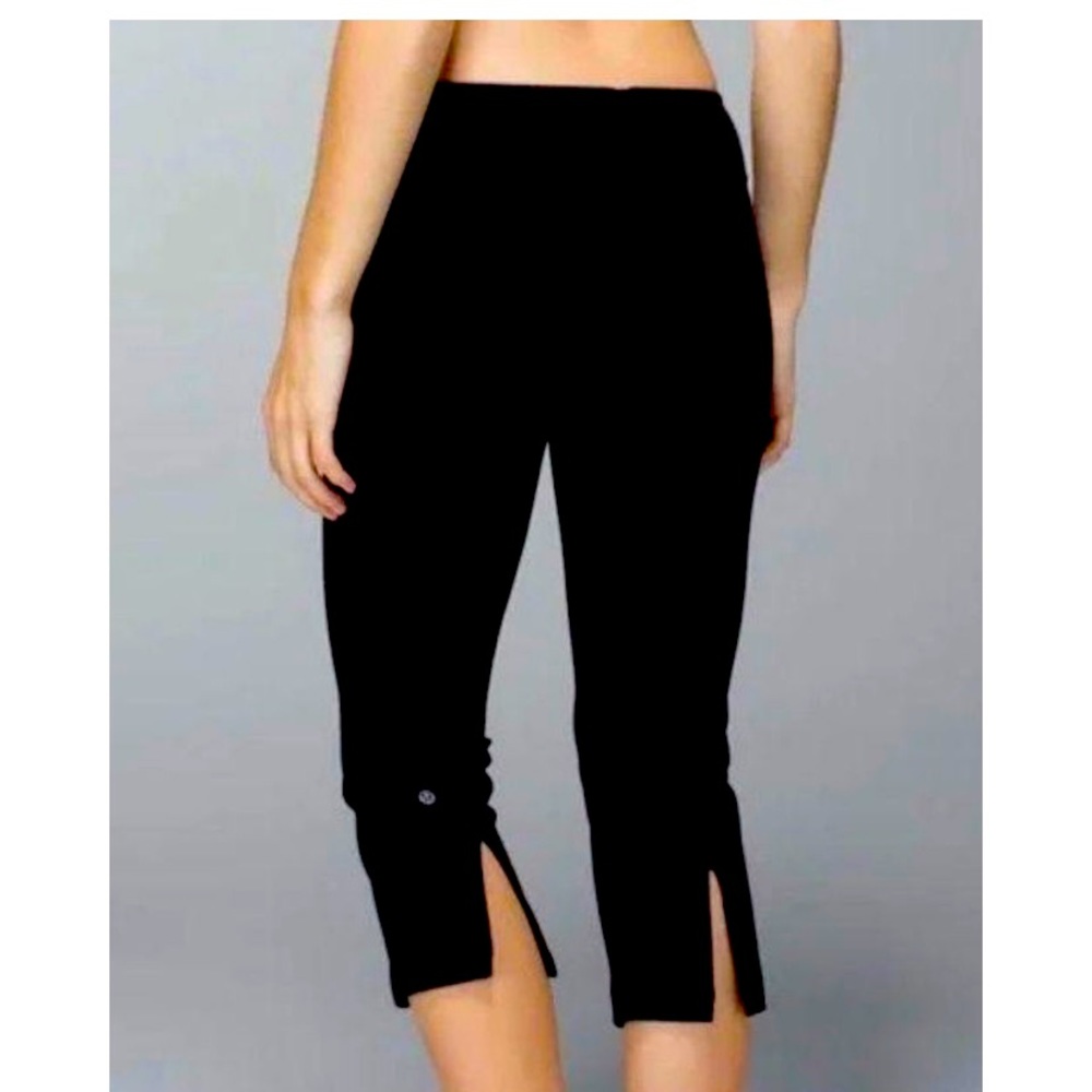 Lululemon Black Cropped Leggings